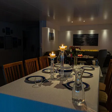 Lyngen Aurora House 펜션 *