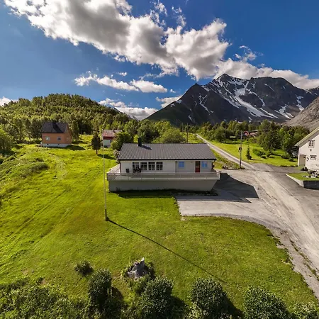 Lyngen Aurora House Ferienhaus *