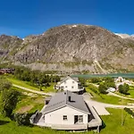 Lyngen Aurora House בית נופש